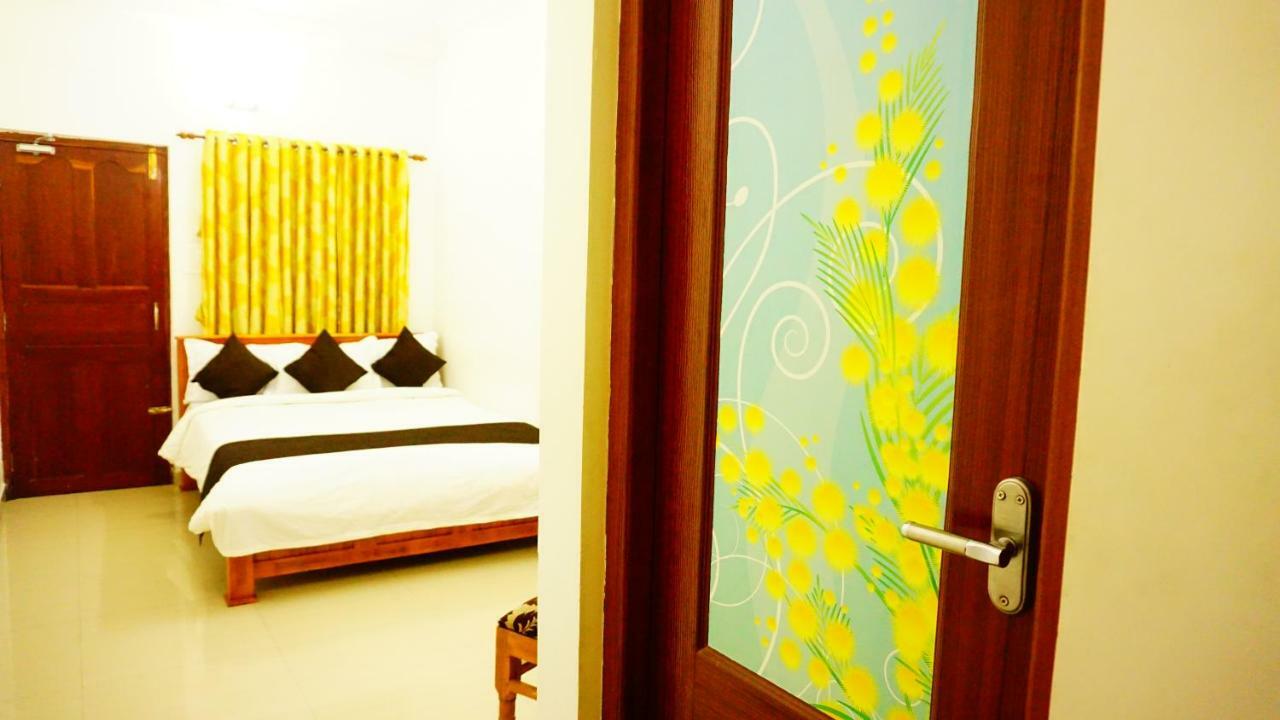 Thayamkery'S Royal Inn Kochi Ngoại thất bức ảnh